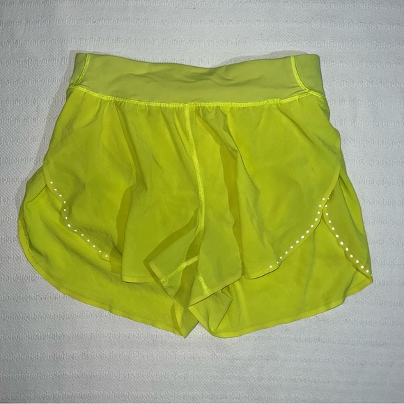 Lululemon Fast and Free Reflective High Rise Short 3” Womens Size 6 Running Gym - Picture 1 of 4